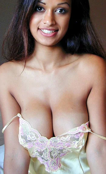 Busty Girl South Delhi